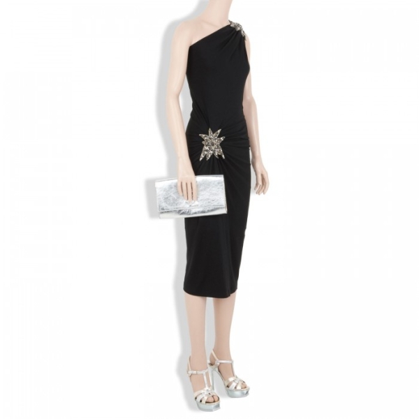 Rochie cu un umăr gol și cu stele