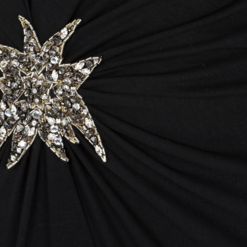 Rochie cu un umăr gol și cu stele